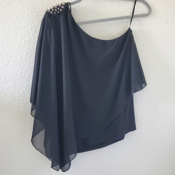 ZARA Trafaluc asymmetrical one shoulder blouse - Picture 4 of 9